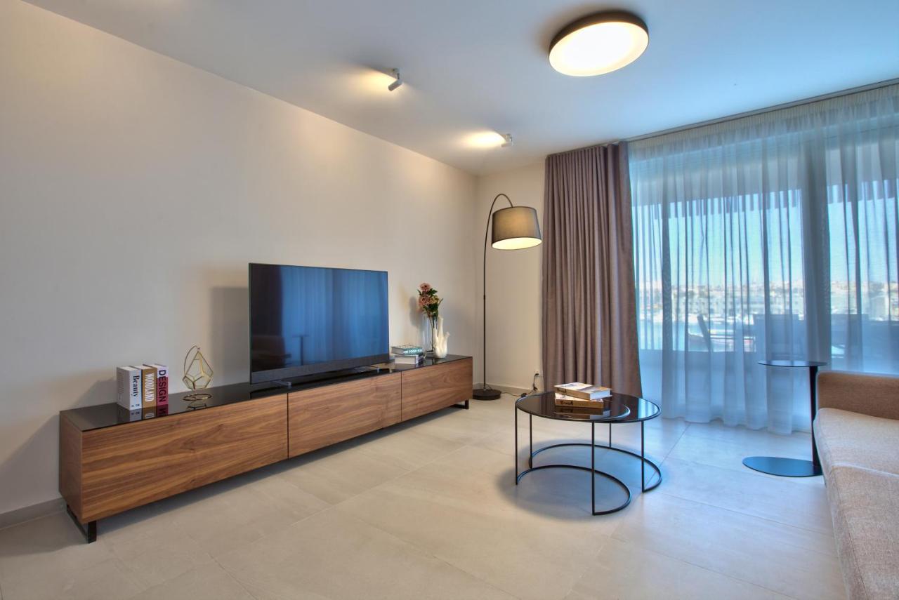 Sea Front Spacious Valletta Views Apartments Sliema Exteriér fotografie